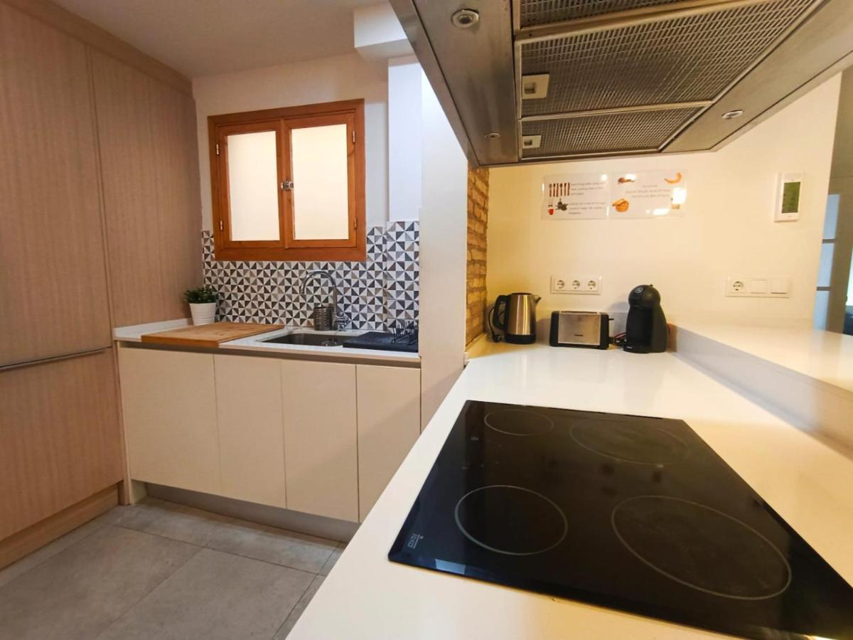 Private Rooms In Gothic Barcelona Exterior foto