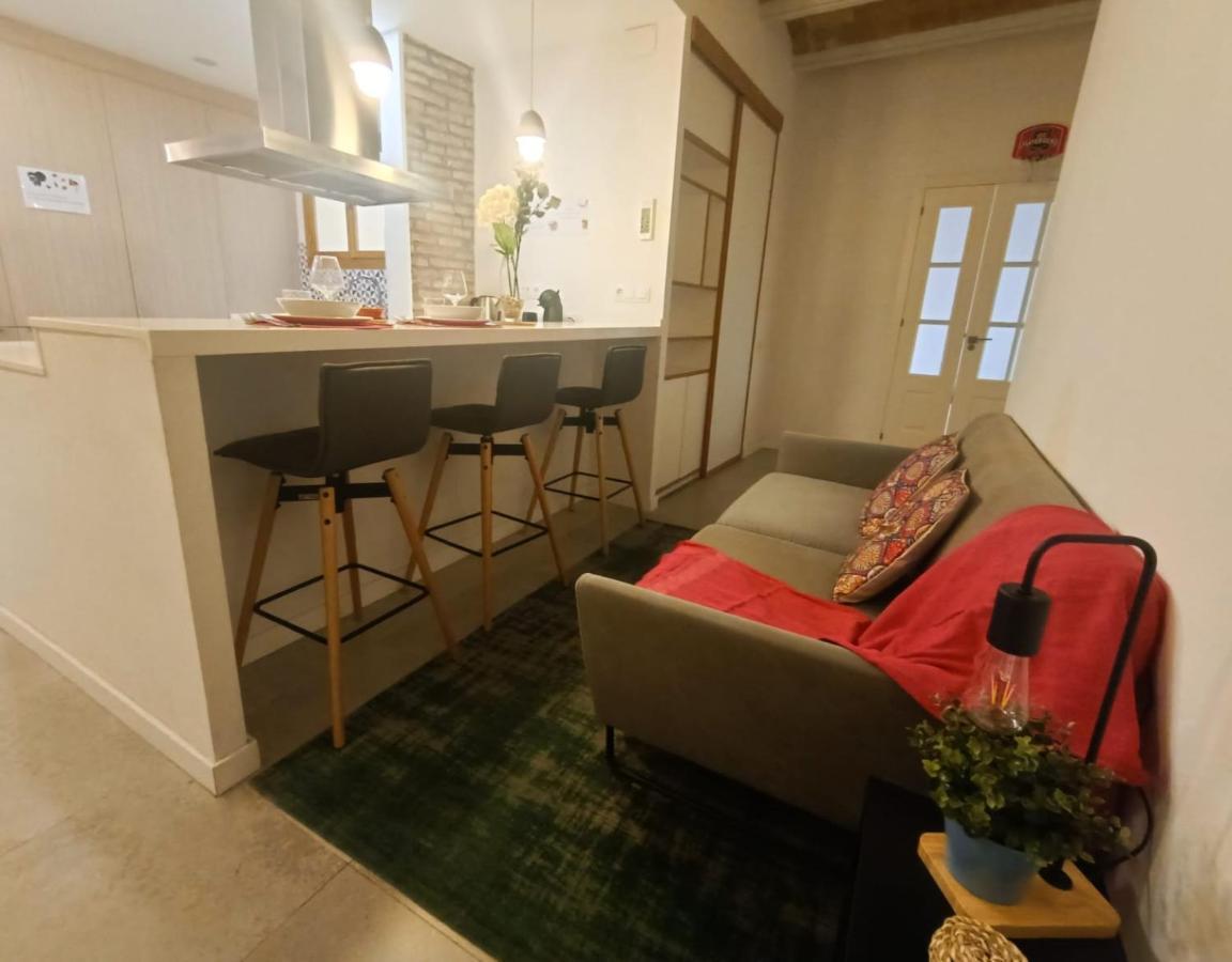 Private Rooms In Gothic Barcelona Exterior foto