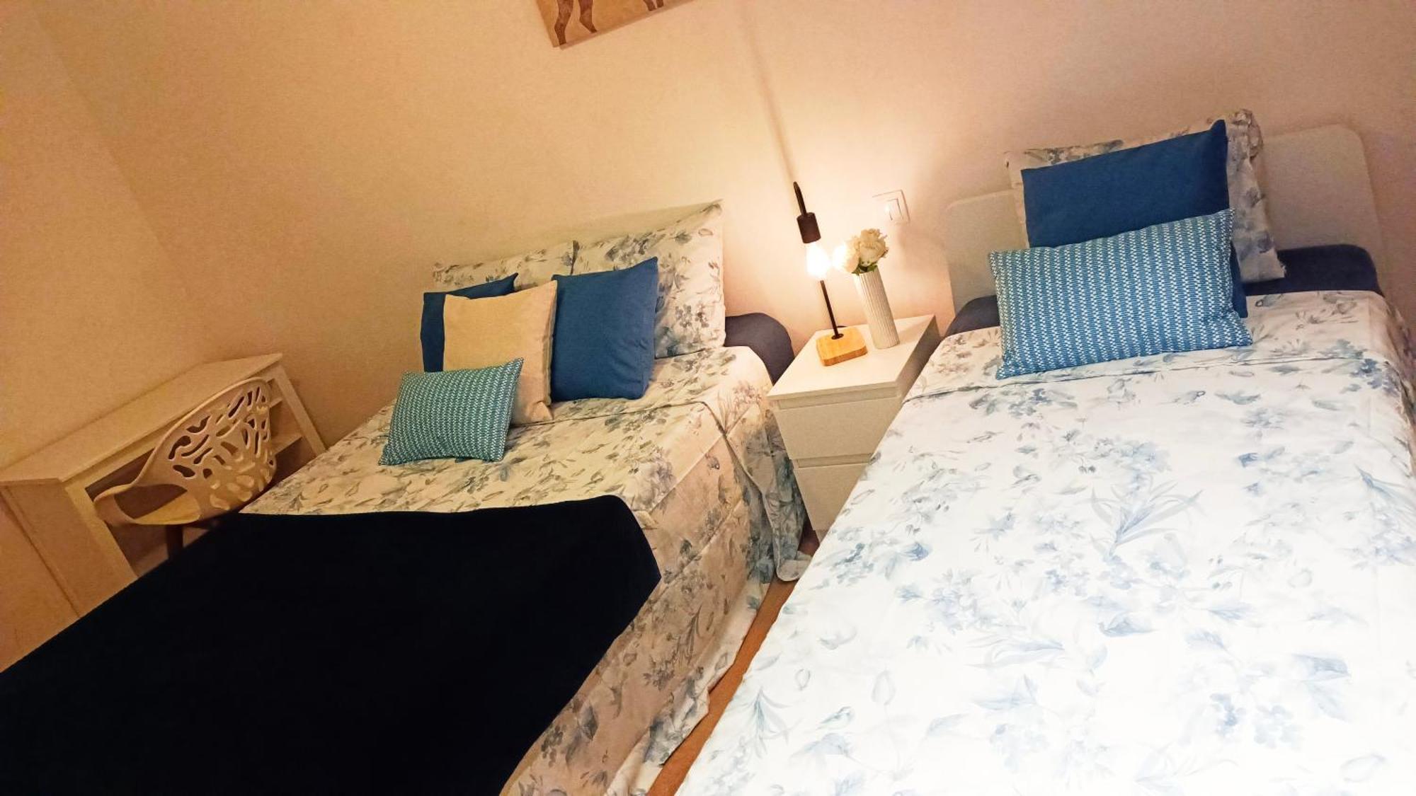 Private Rooms In Gothic Barcelona Exterior foto